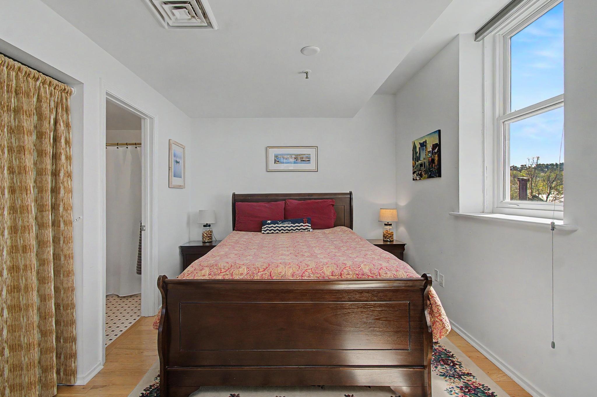 131 Main Street, Unit 207 Burlington, VT 05401 - Photo 13 of 23