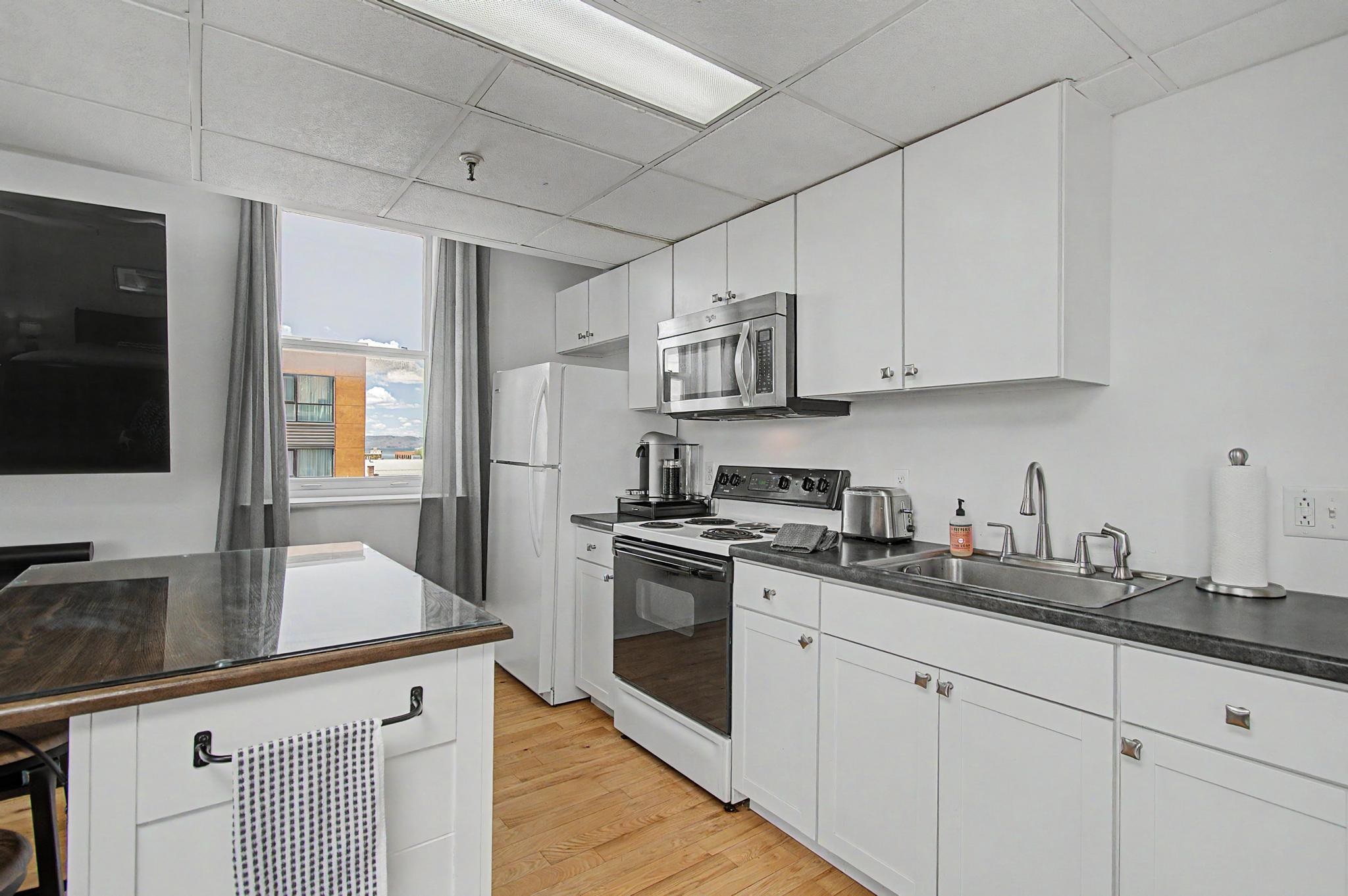131 Main Street, Unit 207 Burlington, VT 05401 - Photo 17 of 23