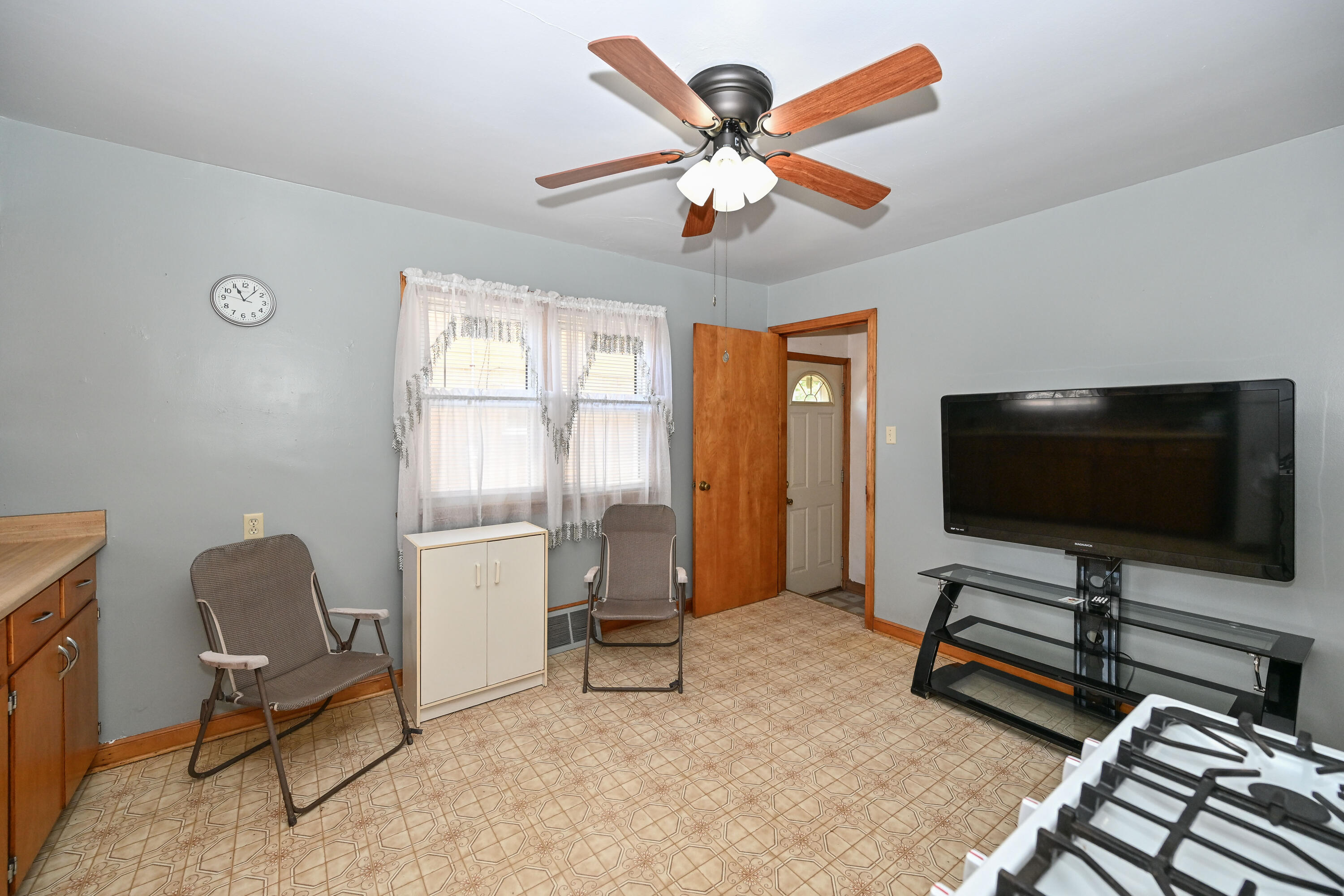 4164 South 4th Street Milwaukee, WI 53207 - Photo 9 of 30 DZ4164-9