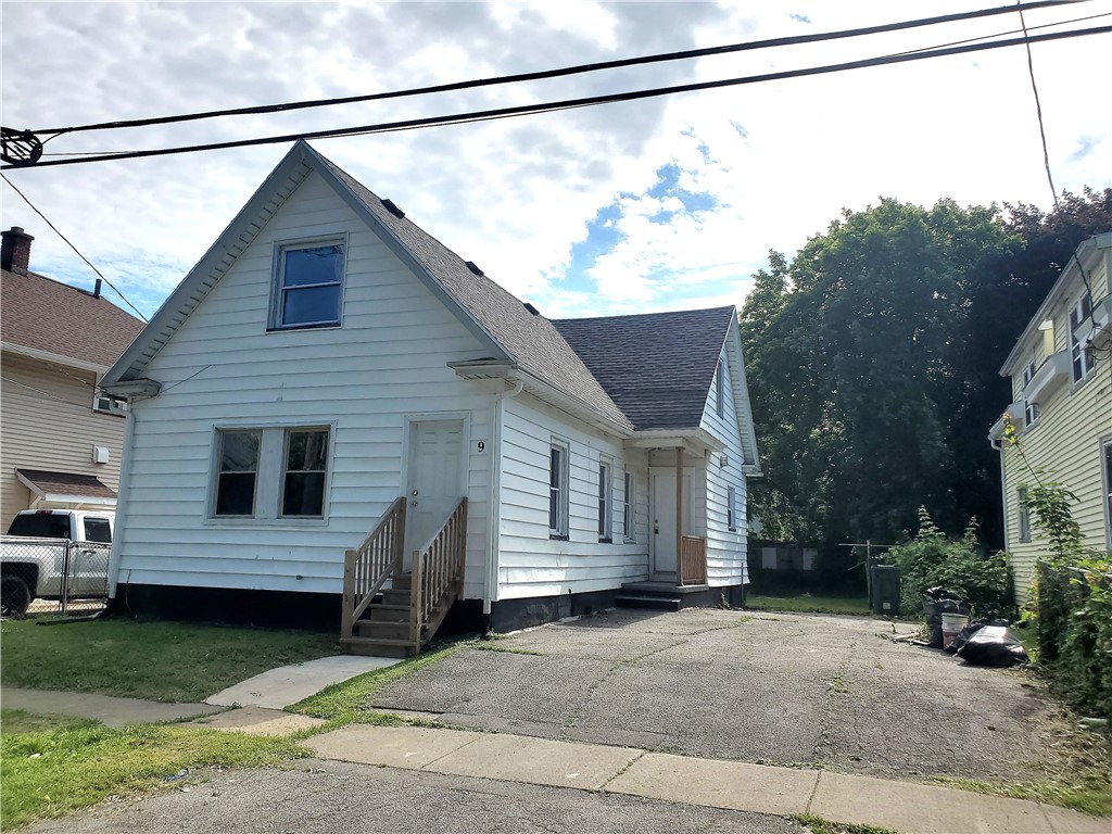 9 Kestrel Street Rochester, NY 14613 - Photo 1 of 1