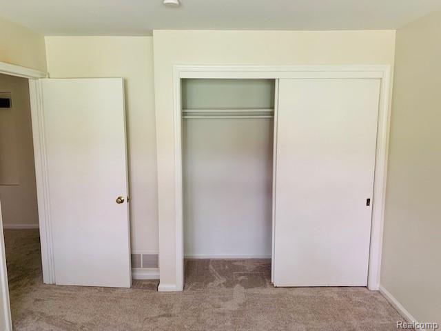 905 Barrington Road Grosse Pointe Park, MI 48230 - Photo 13 of 27