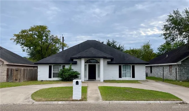 $2,300 | 2606 North Georgia Avenue, Weslaco, TX 78599
