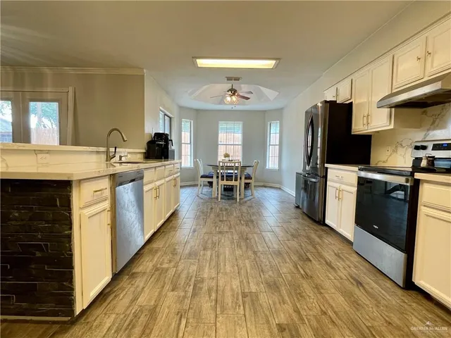 $2,300 | 2606 North Georgia Avenue, Weslaco, TX 78599