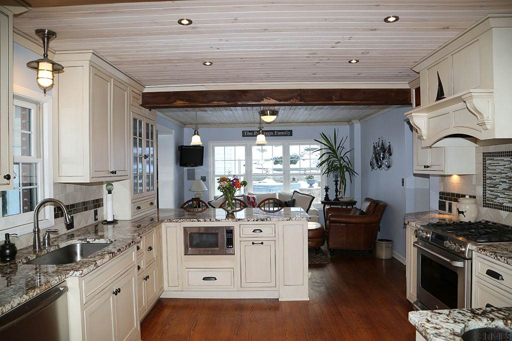 22 East Newton Road Colonie, NY 12110 - Photo 6 of 24 Photo 6