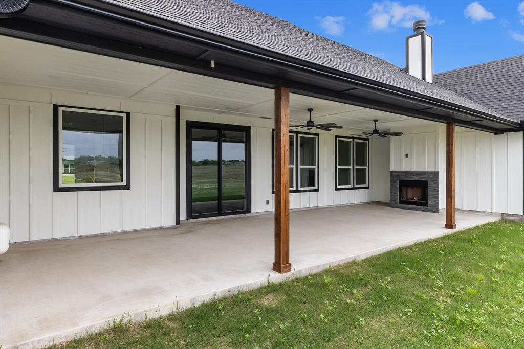 3093 Willow Road Celeste, TX 75423 - Photo 39 of 40 a view of a porch of the house