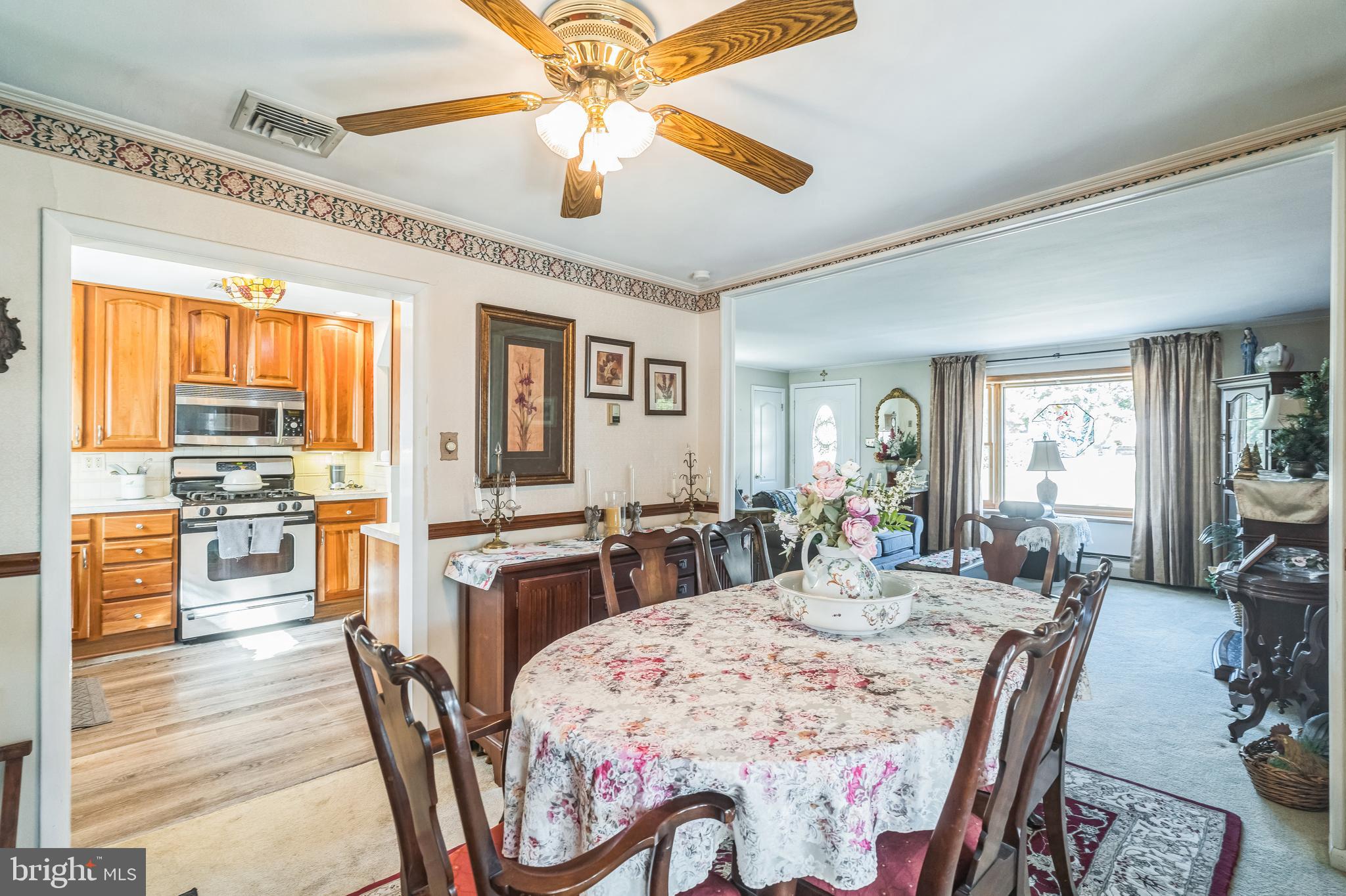 401 Cambridge Road Brookhaven, PA 19015 - Photo 5 of 22