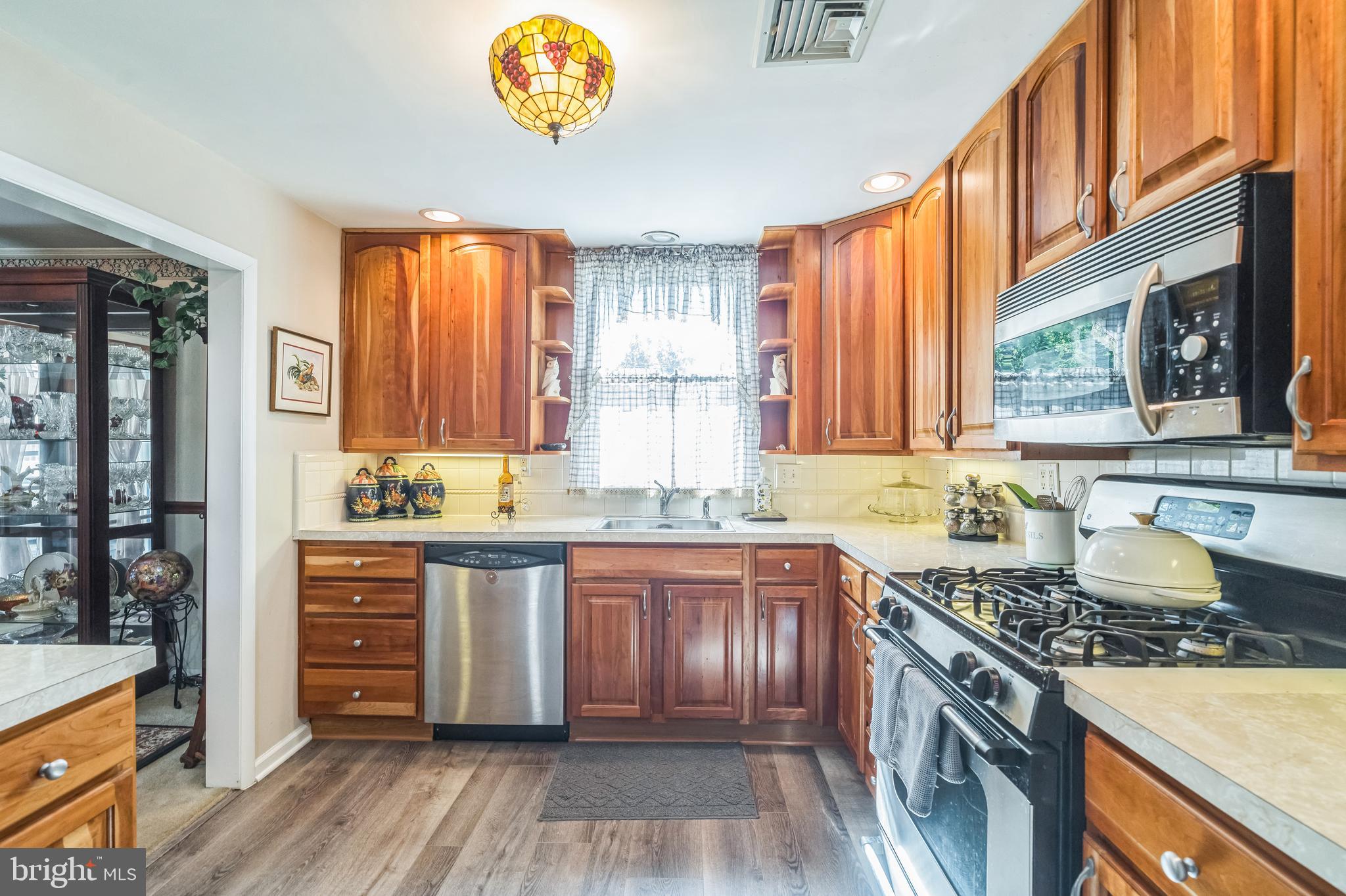 401 Cambridge Road Brookhaven, PA 19015 - Photo 8 of 22