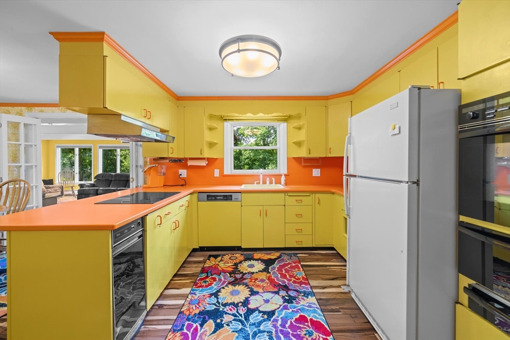 9 Plymouth Road Winchester, MA 01890 - Photo 13 of 37