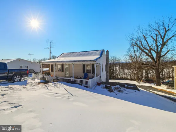 $259,900 | 353 Turkey Knob Road, Quicksburg, VA 22847