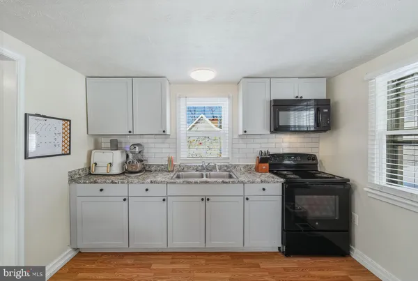 $259,900 | 353 Turkey Knob Road, Quicksburg, VA 22847