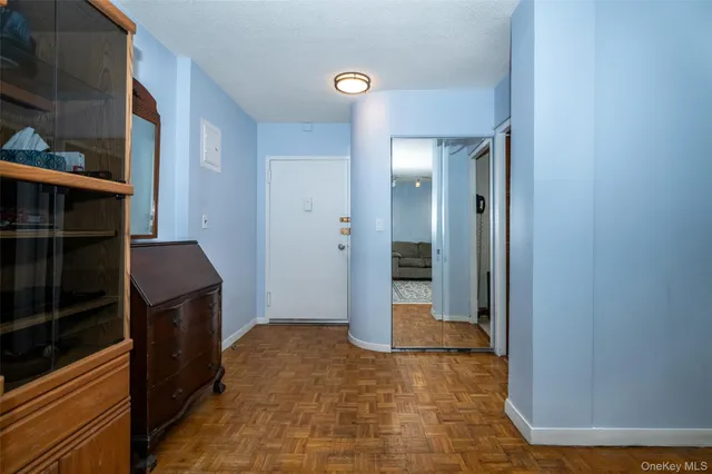 $160,000 | 166 Pearsall Drive, Unit 5E, Mount Vernon, NY 10552