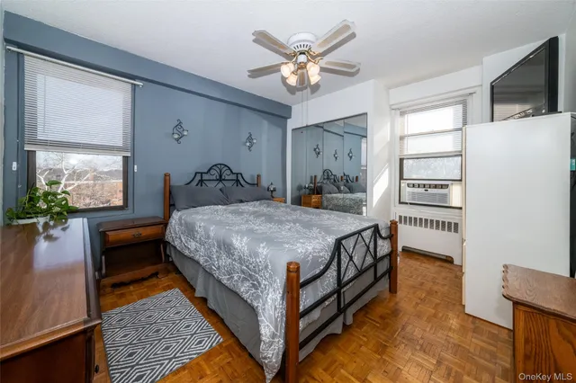 $160,000 | 166 Pearsall Drive, Unit 5E, Mount Vernon, NY 10552