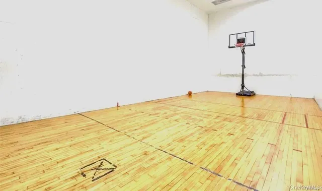 $160,000 | 166 Pearsall Drive, Unit 5E, Mount Vernon, NY 10552