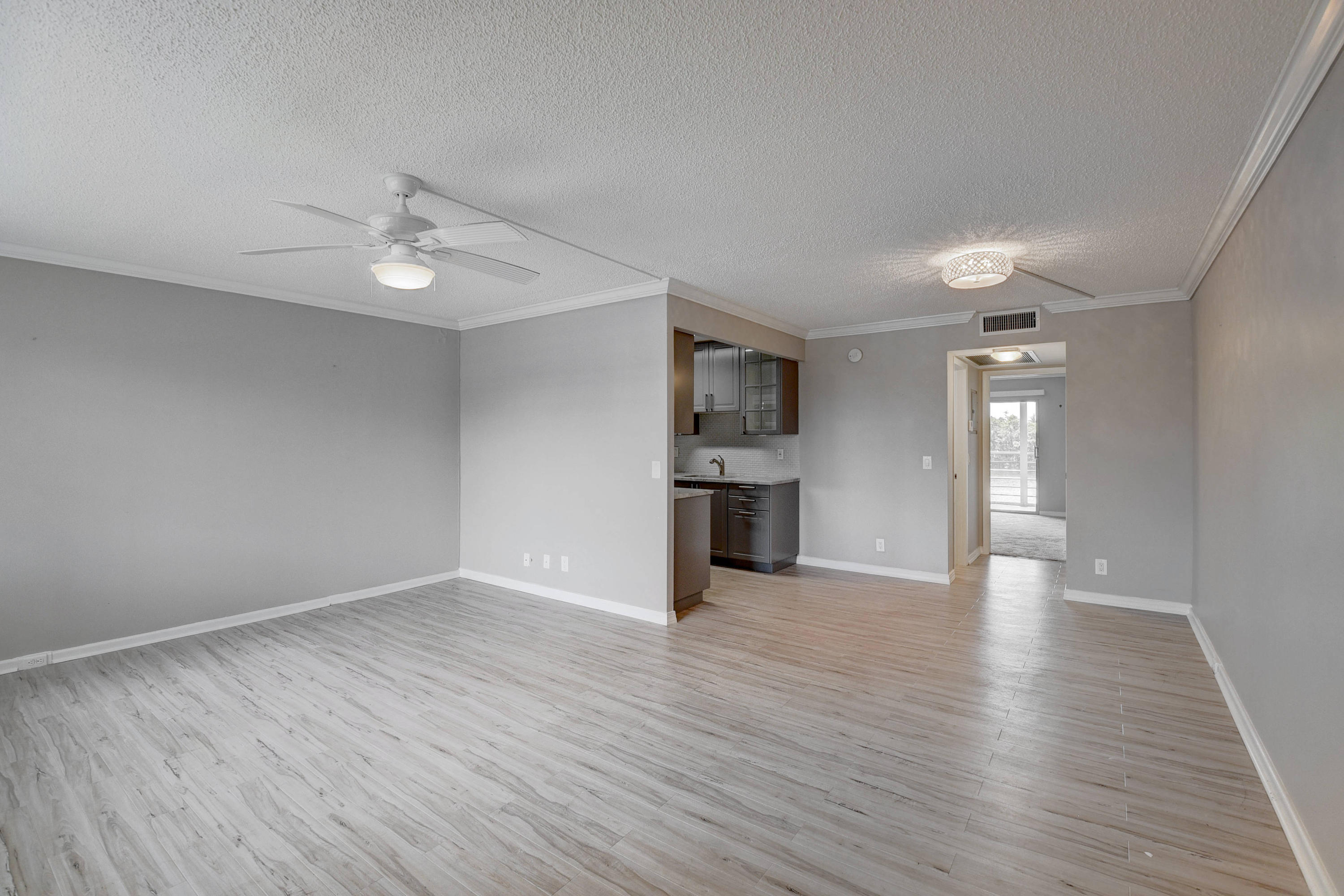 2060 Ainslie Drive Boca Raton, FL 33434 - Photo 3 of 33 03_virtuals1 (5)