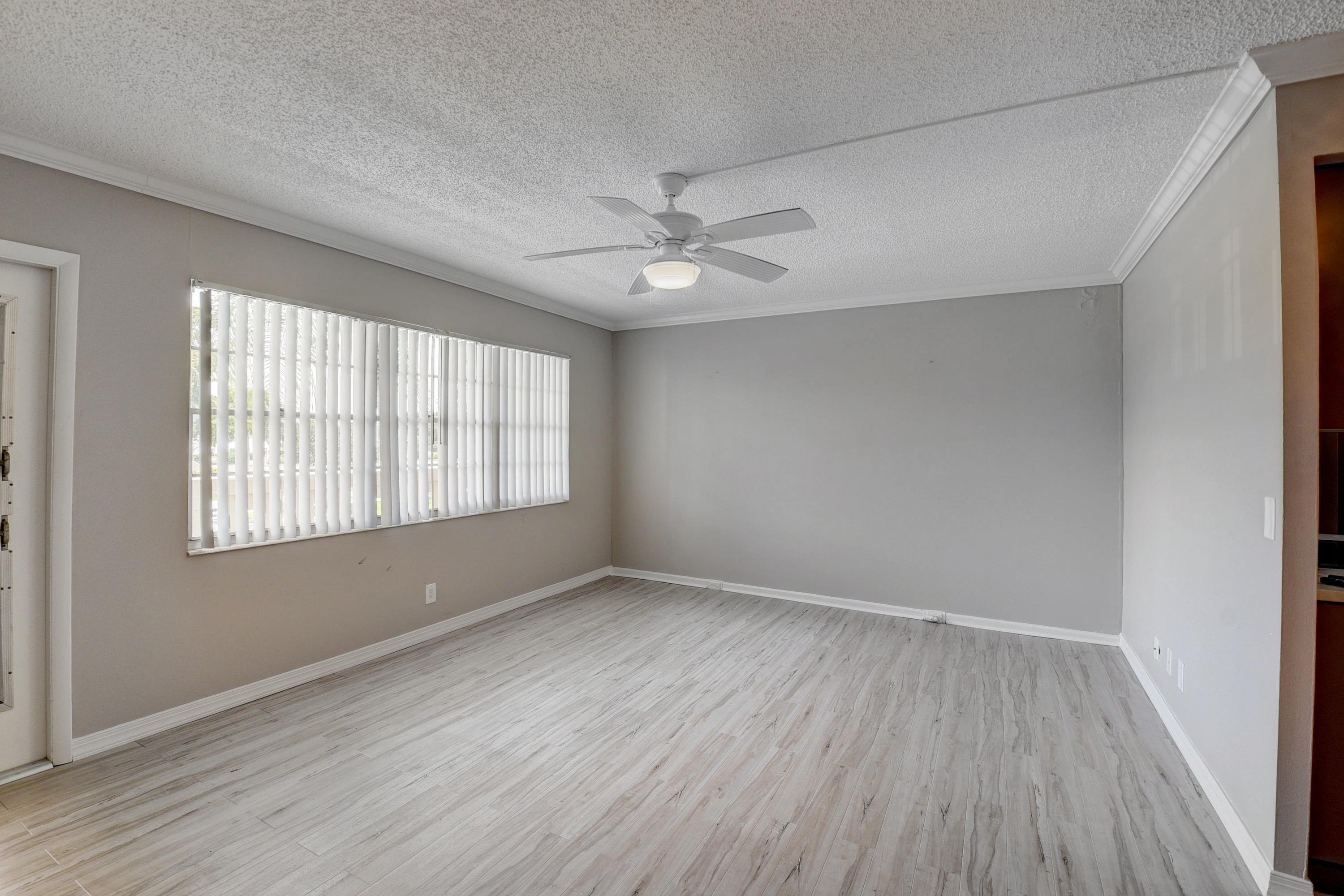 2060 Ainslie Drive Boca Raton, FL 33434 - Photo 4 of 33 05_virtuals1 (7)