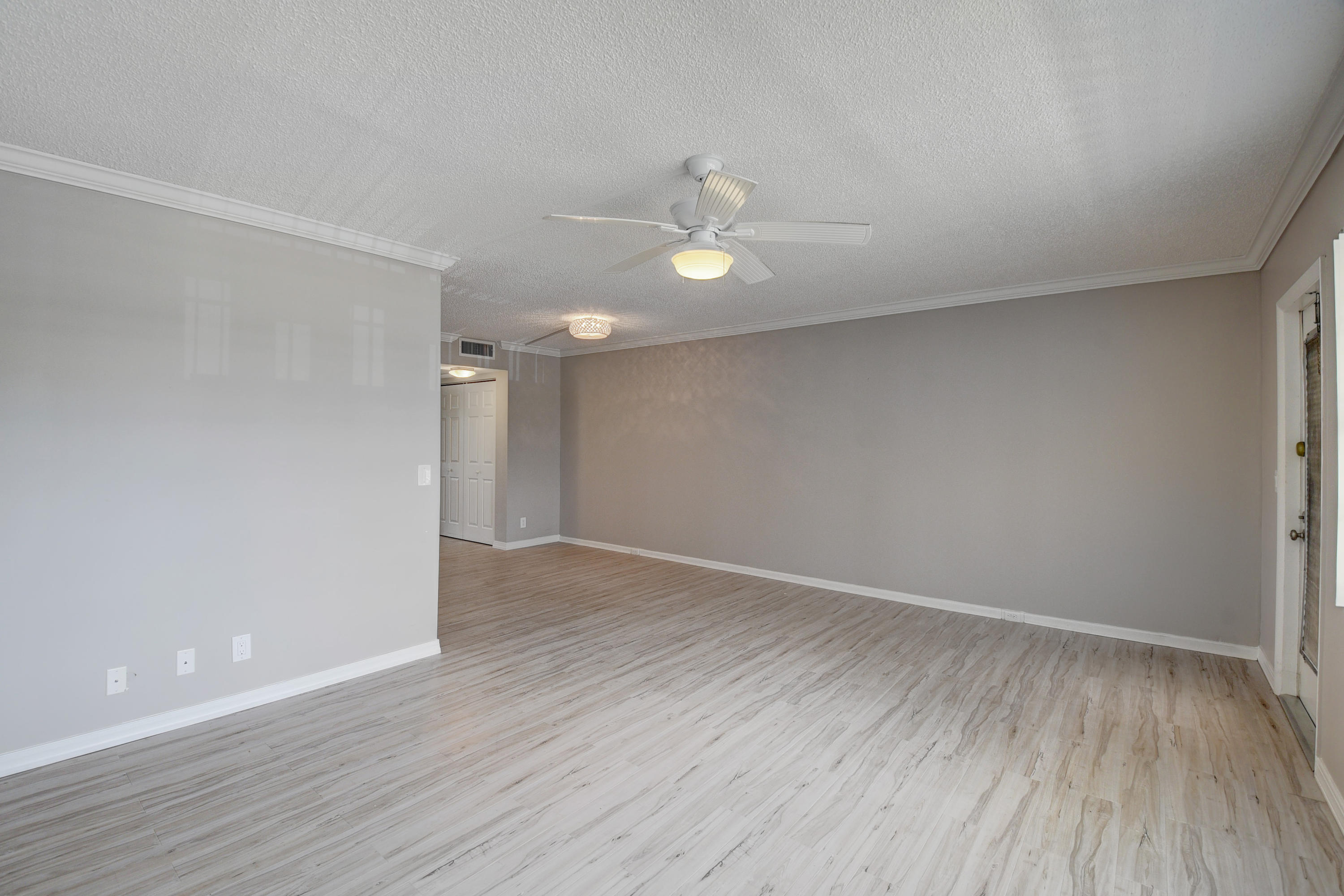 2060 Ainslie Drive Boca Raton, FL 33434 - Photo 5 of 33 06_virtuals1 (8)