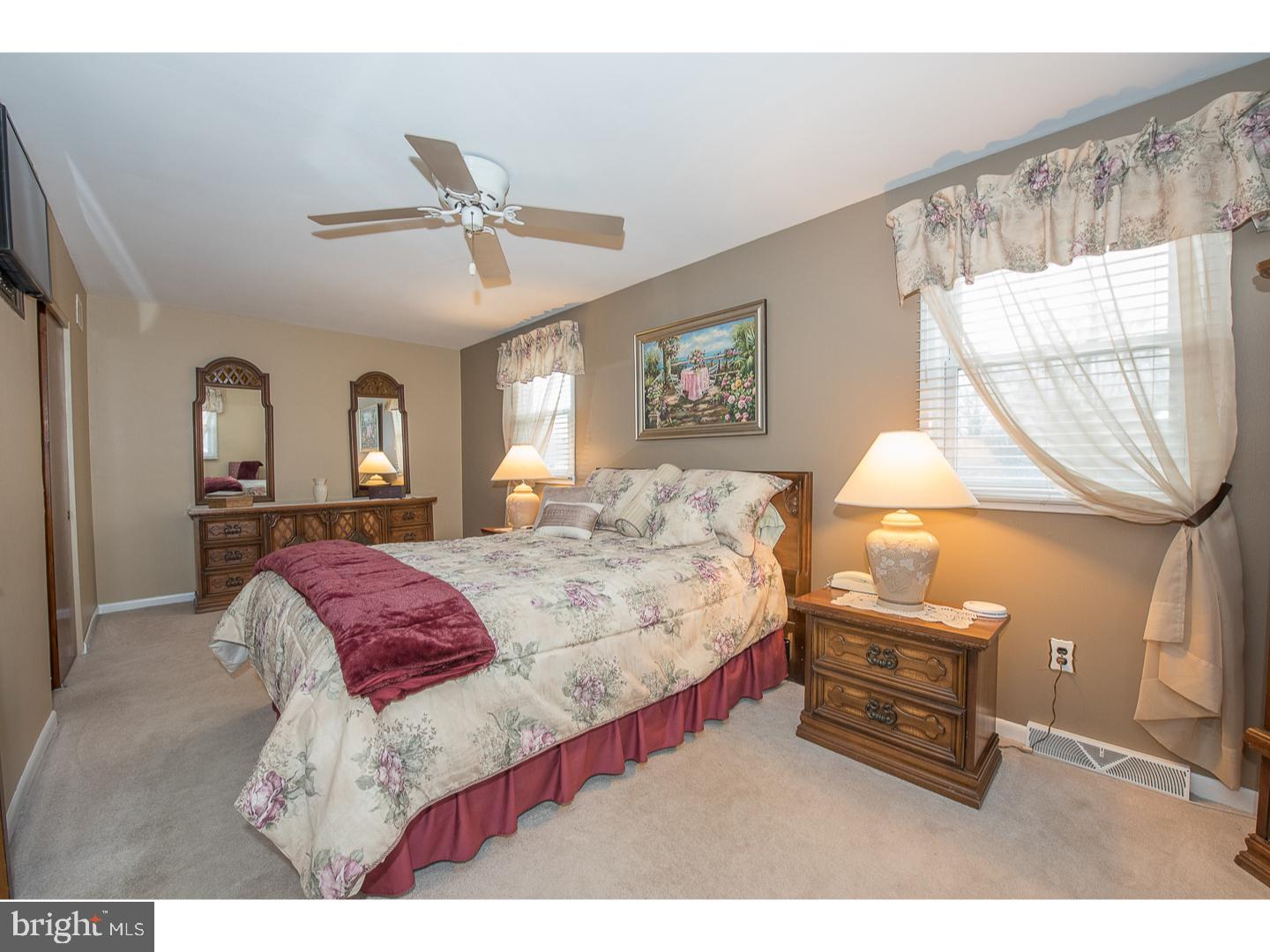 516 Rohach Road Aston, PA 19014 - Photo 11 of 21 Bedroom 2