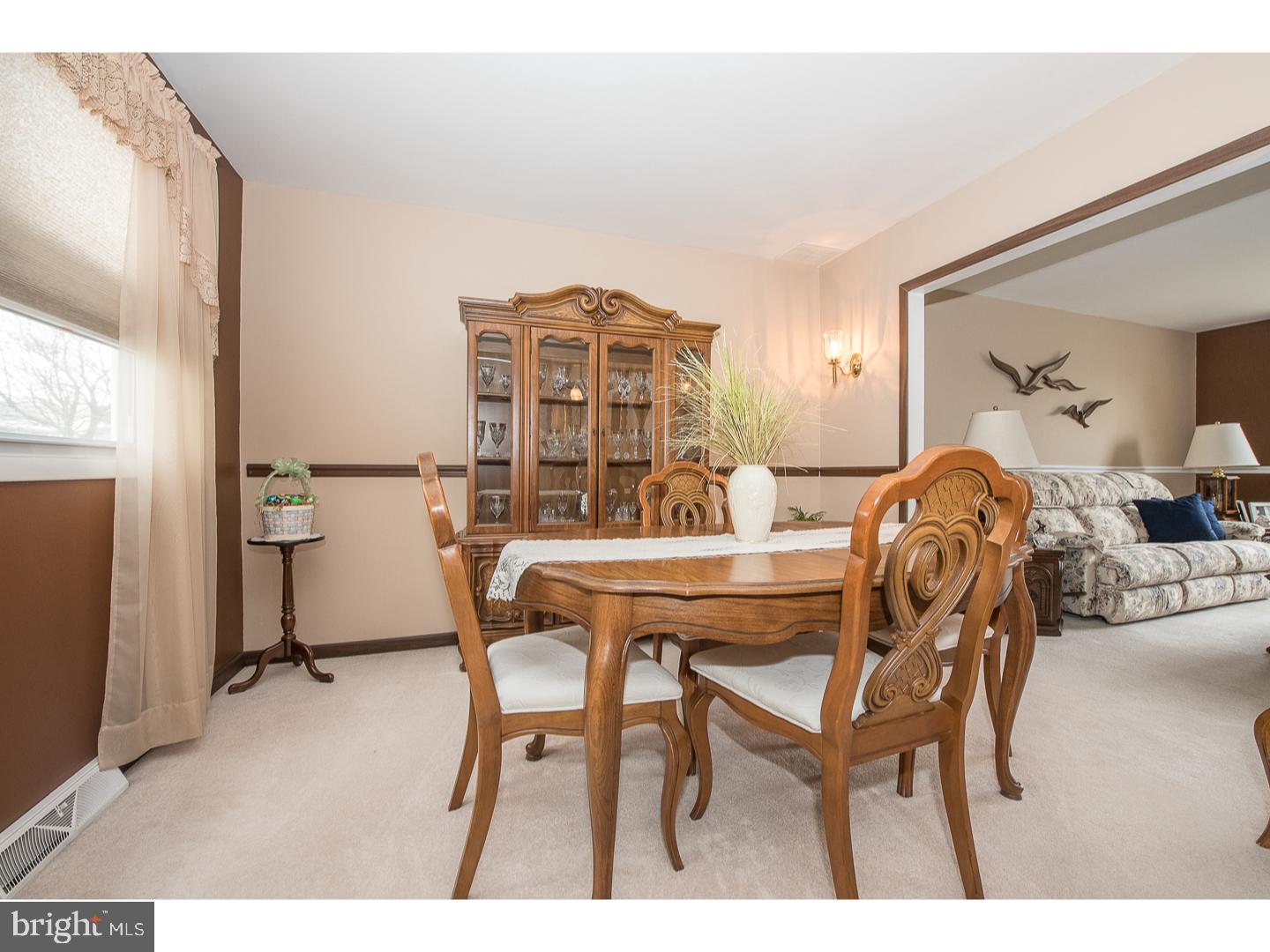 516 Rohach Road Aston, PA 19014 - Photo 5 of 21 Dining Room