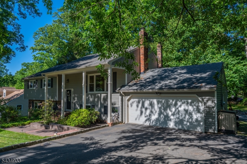 11 Southview Road Randolph, NJ 07869 - Photo 2 of 24