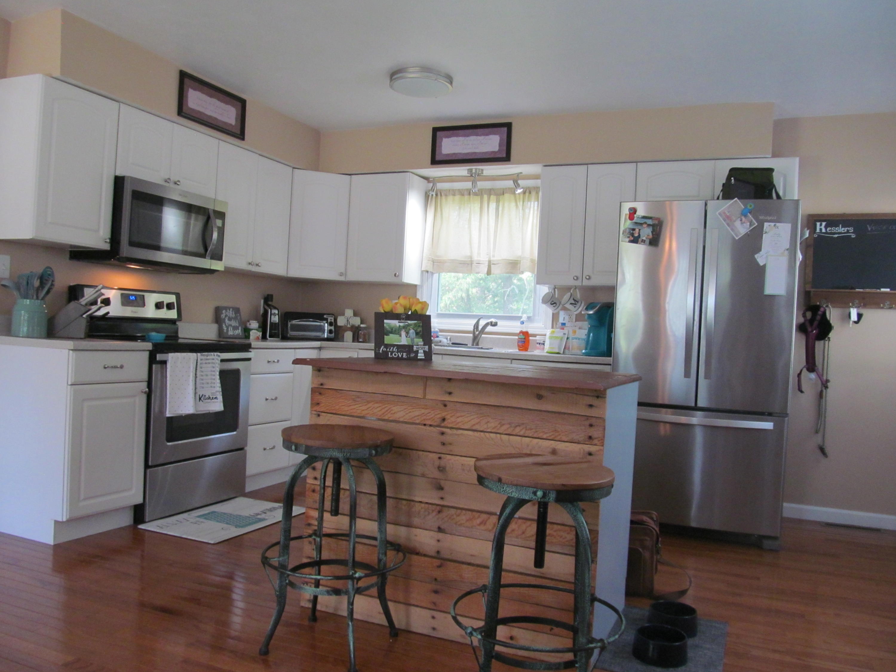 2703 Timber Ridge Buchanan, VA 24066 - Photo 5 of 20 IMG_4419