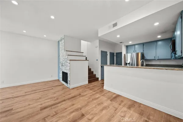 $639,900 | 25725 Perlman Place, Unit 127, Stevenson Ranch, CA 91381
