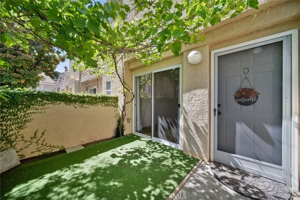 $639,900 | 25725 Perlman Place, Unit 127, Stevenson Ranch, CA 91381