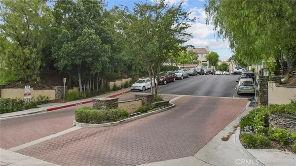 $639,900 | 25725 Perlman Place, Unit 127, Stevenson Ranch, CA 91381