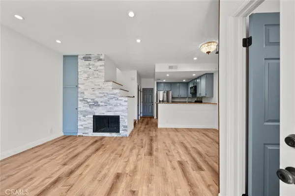 $639,900 | 25725 Perlman Place, Unit 127, Stevenson Ranch, CA 91381