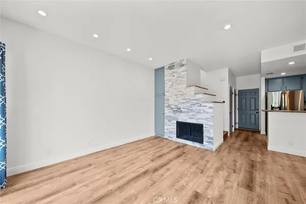 $639,900 | 25725 Perlman Place, Unit 127, Stevenson Ranch, CA 91381