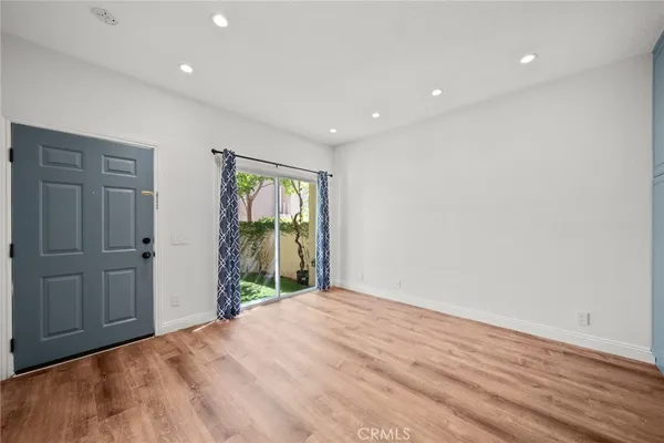 $639,900 | 25725 Perlman Place, Unit 127, Stevenson Ranch, CA 91381