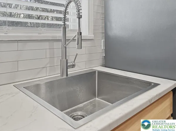 $1,995 | 1226 Railroad Street, Bethlehem, PA 18015