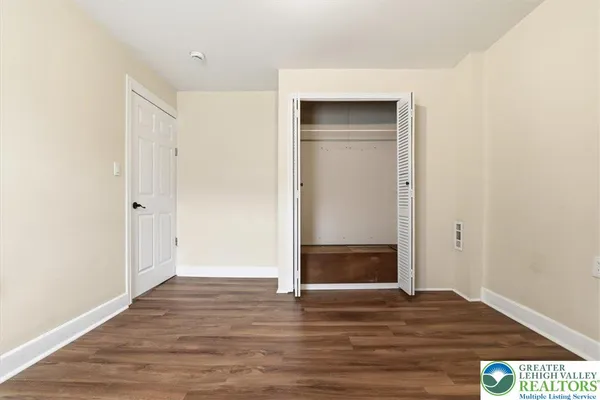 $1,995 | 1226 Railroad Street, Bethlehem, PA 18015