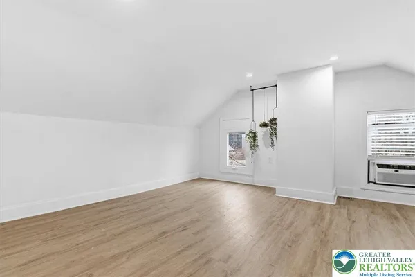 $1,995 | 1226 Railroad Street, Bethlehem, PA 18015