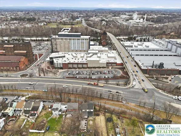 $1,995 | 1226 Railroad Street, Bethlehem, PA 18015