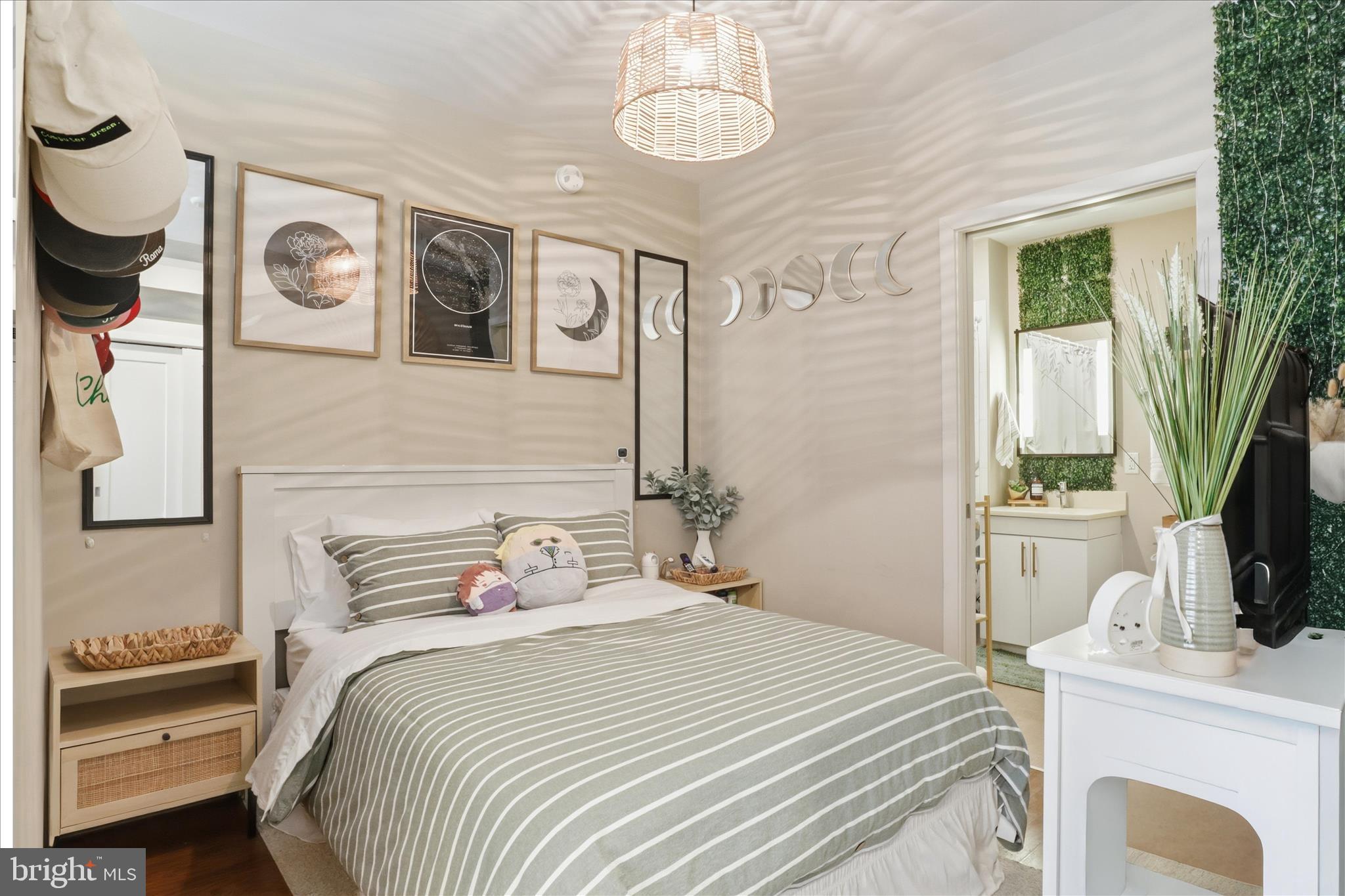 1320 Fenwick Lane, Unit 805 Silver Spring, MD 20910 - Photo 12 of 23