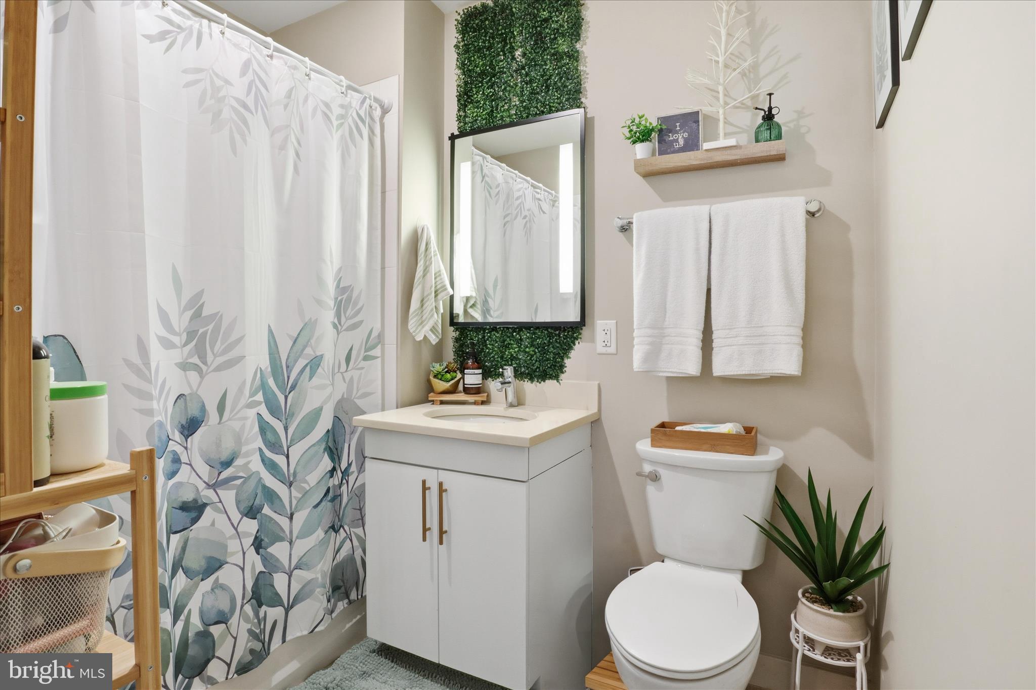 1320 Fenwick Lane, Unit 805 Silver Spring, MD 20910 - Photo 14 of 23