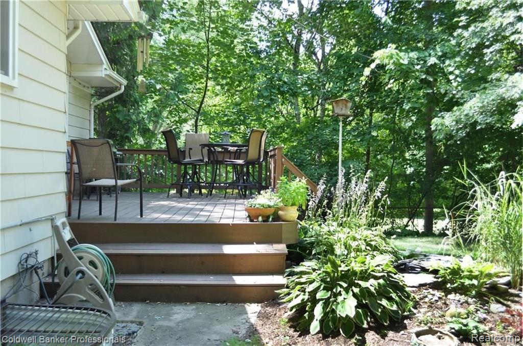 295 Red Oak Lane Rochester Hills, MI 48307 - Photo 6 of 39