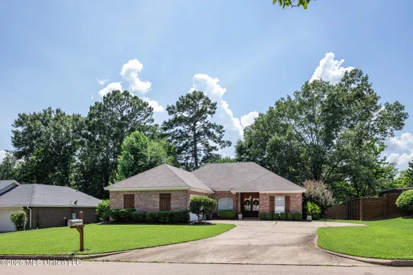$289,900 | 206 Pinevale Street, Flowood, MS 39232