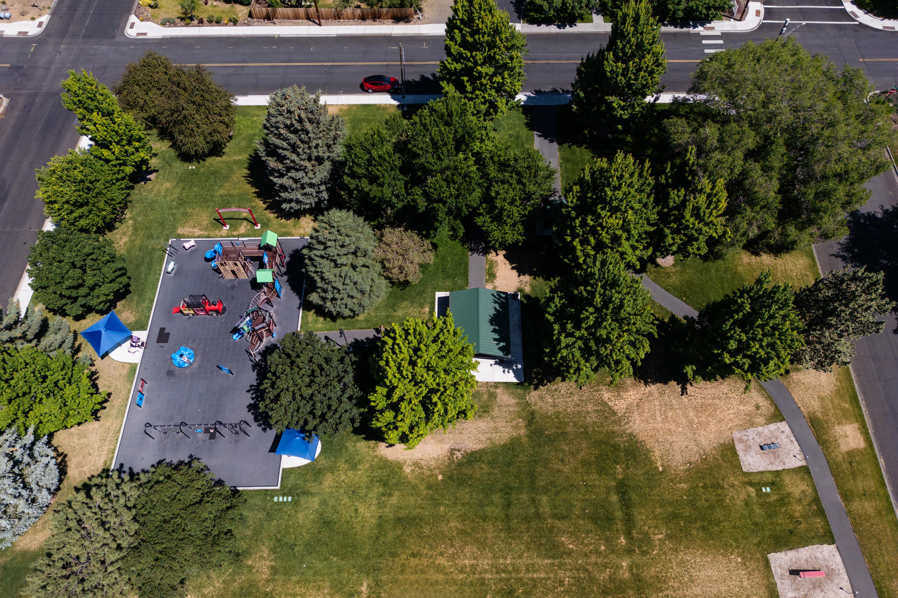 1472 Southwest 16th Street Redmond, OR 97756 - Photo 16 of 18 Tony-Gambino-Photography-1002