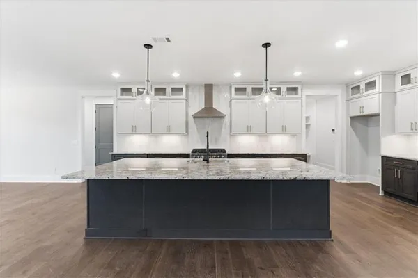 $749,900 | 27 Linda Road Southwest, Cartersville, GA 30120