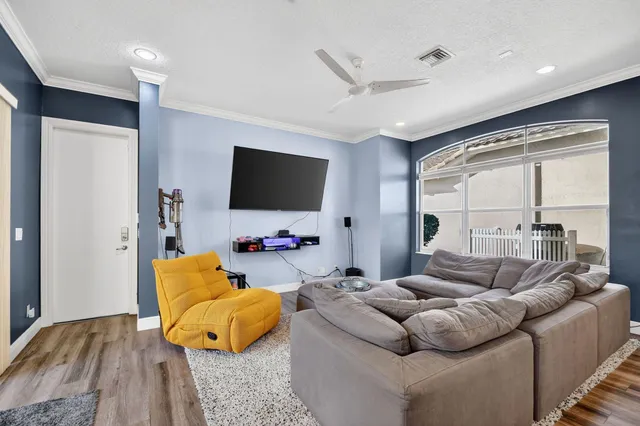 $885,000 | 6802 Houlton Circle, Lake Worth, FL 33467