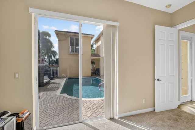 $885,000 | 6802 Houlton Circle, Lake Worth, FL 33467