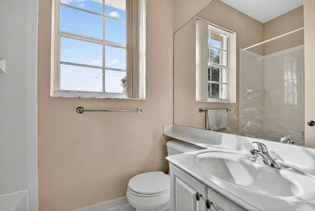 $885,000 | 6802 Houlton Circle, Lake Worth, FL 33467