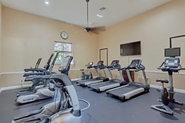 $885,000 | 6802 Houlton Circle, Lake Worth, FL 33467