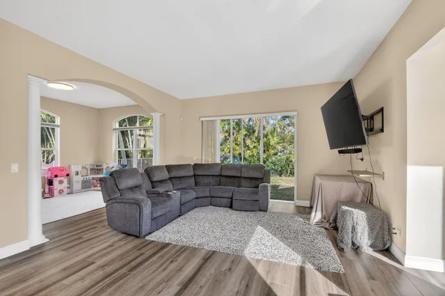 $885,000 | 6802 Houlton Circle, Lake Worth, FL 33467