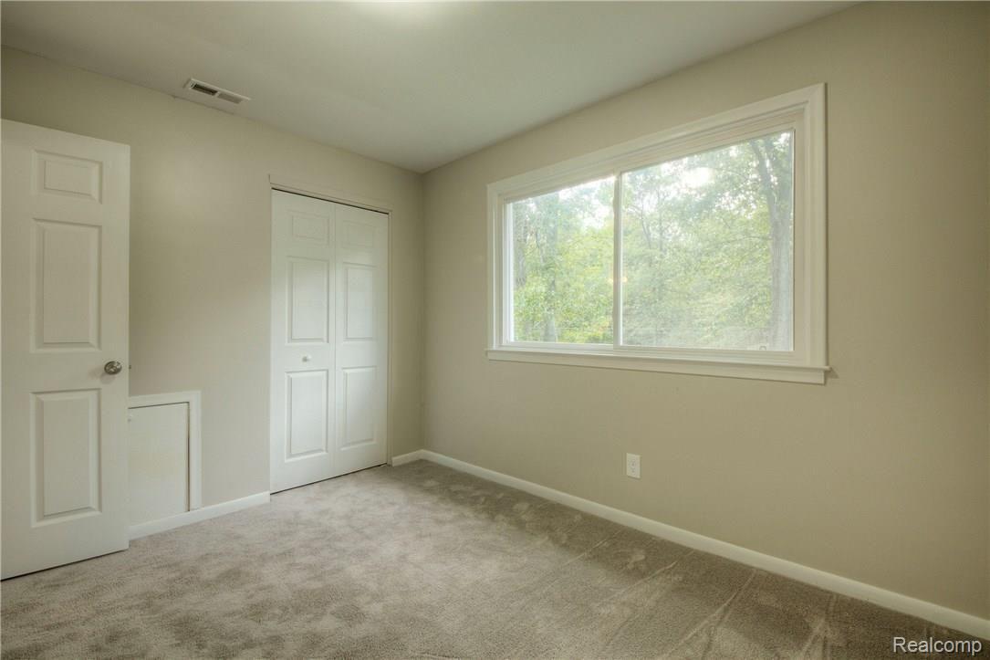 15650 Inkster Road Romulus, MI 48174 - Photo 19 of 33 23 Bed 2.jpg