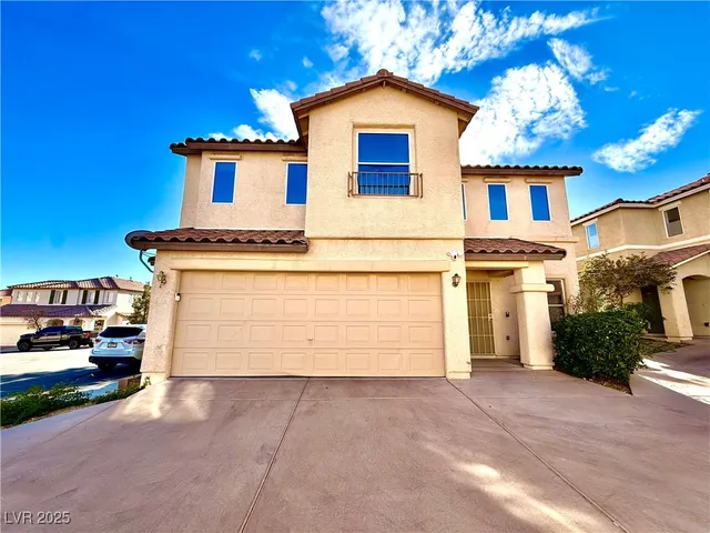 $2,400 | 3817 Bayamon Street, Las Vegas, NV 89129