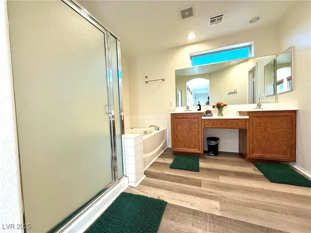 $2,400 | 3817 Bayamon Street, Las Vegas, NV 89129