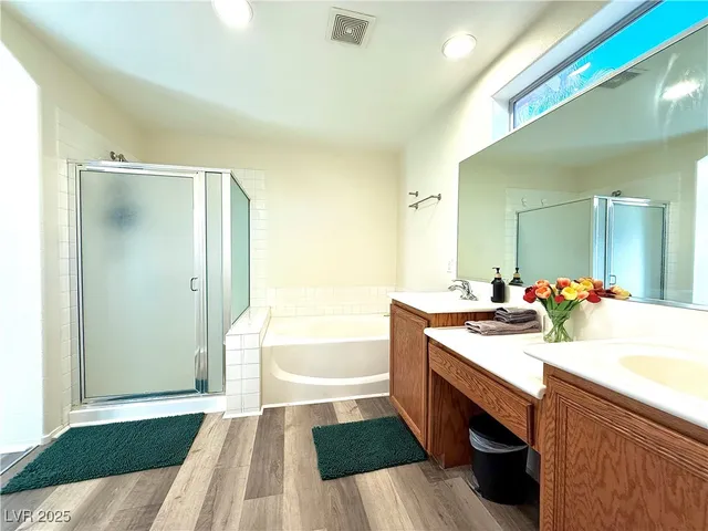 $2,400 | 3817 Bayamon Street, Las Vegas, NV 89129