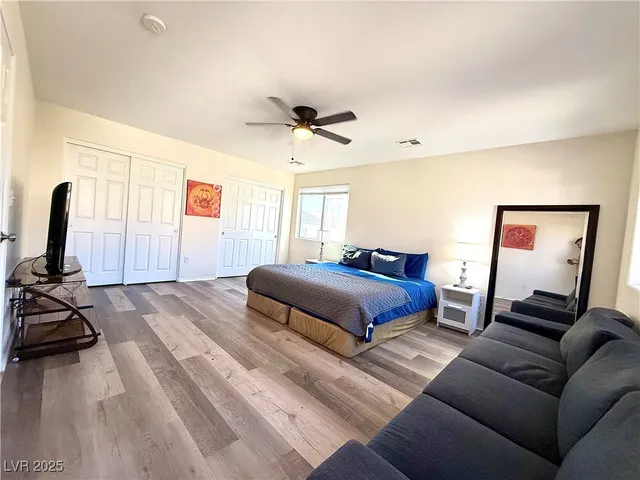 $2,400 | 3817 Bayamon Street, Las Vegas, NV 89129